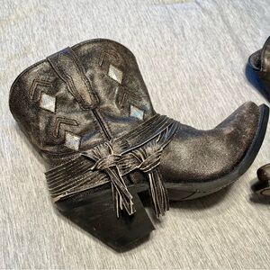 Laredo Women’s 6” Black Jett Sequin Leather Cowboy Boots Laced Shortie